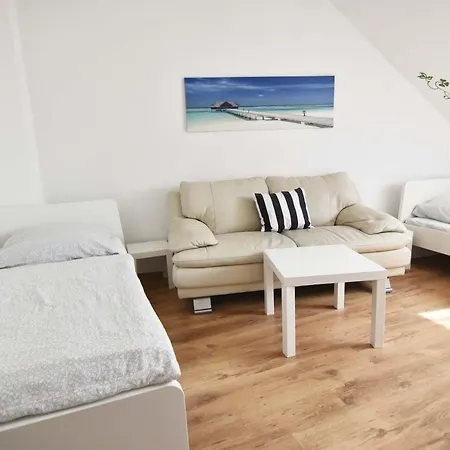 Cozy Worker * נידרקאסל